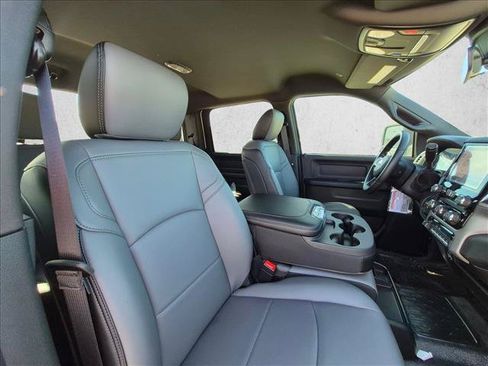 New 2026 RAM 5500 Tradesman w/ Chrome Appearance Group AWD/4WD image 18