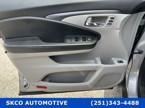 Used 2021 Honda Pilot Special Edition image 12