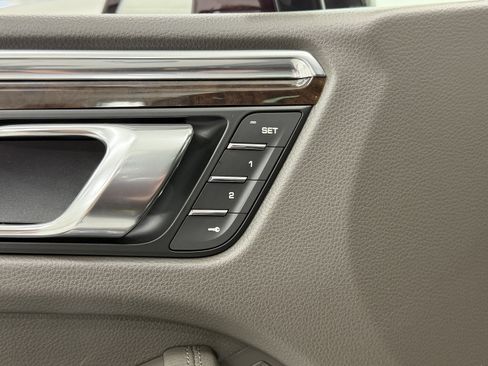 New 2026 Porsche Macan image 29