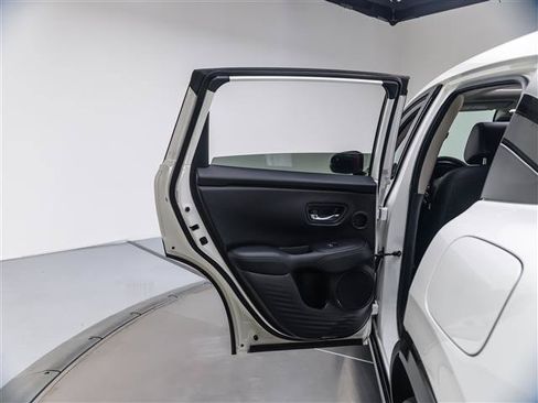 Used 2023 Honda HR-V EX-L image 25