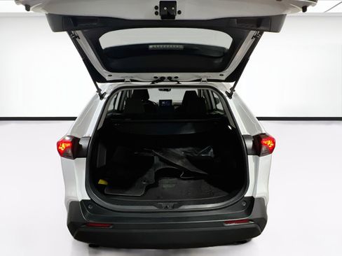 Used 2023 Toyota RAV4 AWD Hybrid image 18