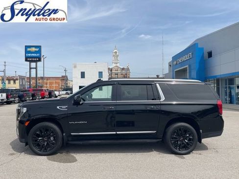 Used 2023 GMC Yukon XL SLT w/ SLT Luxury Package AWD/4WD image 1