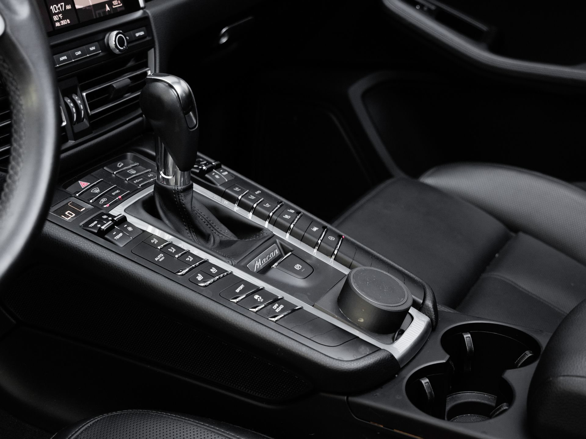 Certified 2021 Porsche Macan S AWD/4WD image 22