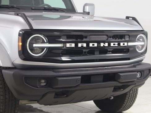 Used 2022 Ford Bronco Outer Banks image 43