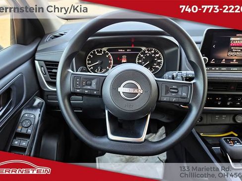 Used 2024 Nissan Rogue S AWD/4WD image 7