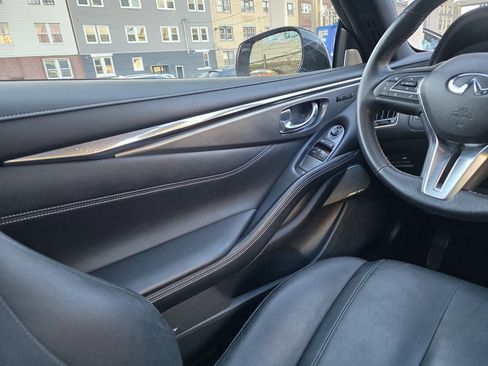 Used 2017 INFINITI Q60 w/ Premium Plus Package 3.0T image 30