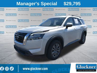 Used 2025 Nissan Pathfinder SV
