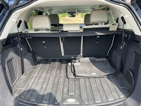 Used 2023 Land Rover Discovery Sport S AWD/4WD image 32