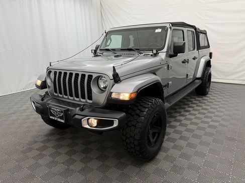 Used 2021 Jeep Gladiator Sport AWD/4WD image 2