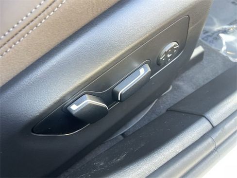 New 2025 BMW 530i image 12