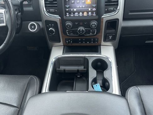 Used 2017 RAM 2500 Laramie w/ Convenience Group image 16