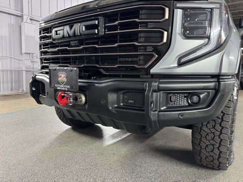 Used 2024 GMC Sierra 1500 AT4X image 28