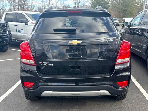 Certified 2022 Chevrolet Trax LT w/ LT Convenience Package image 6