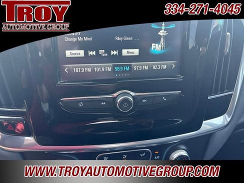 Used 2019 Chevrolet Traverse LT FWD image 38