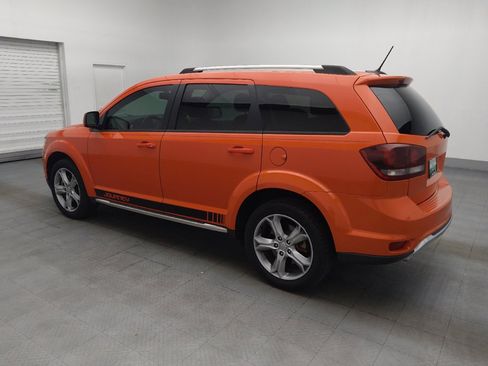 Used 2017 Dodge Journey Crossroad FWD image 3