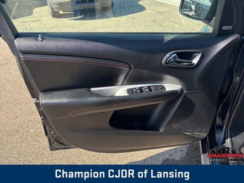 Used 2018 Dodge Journey GT w/ Driver Convenience Group FWD image 14