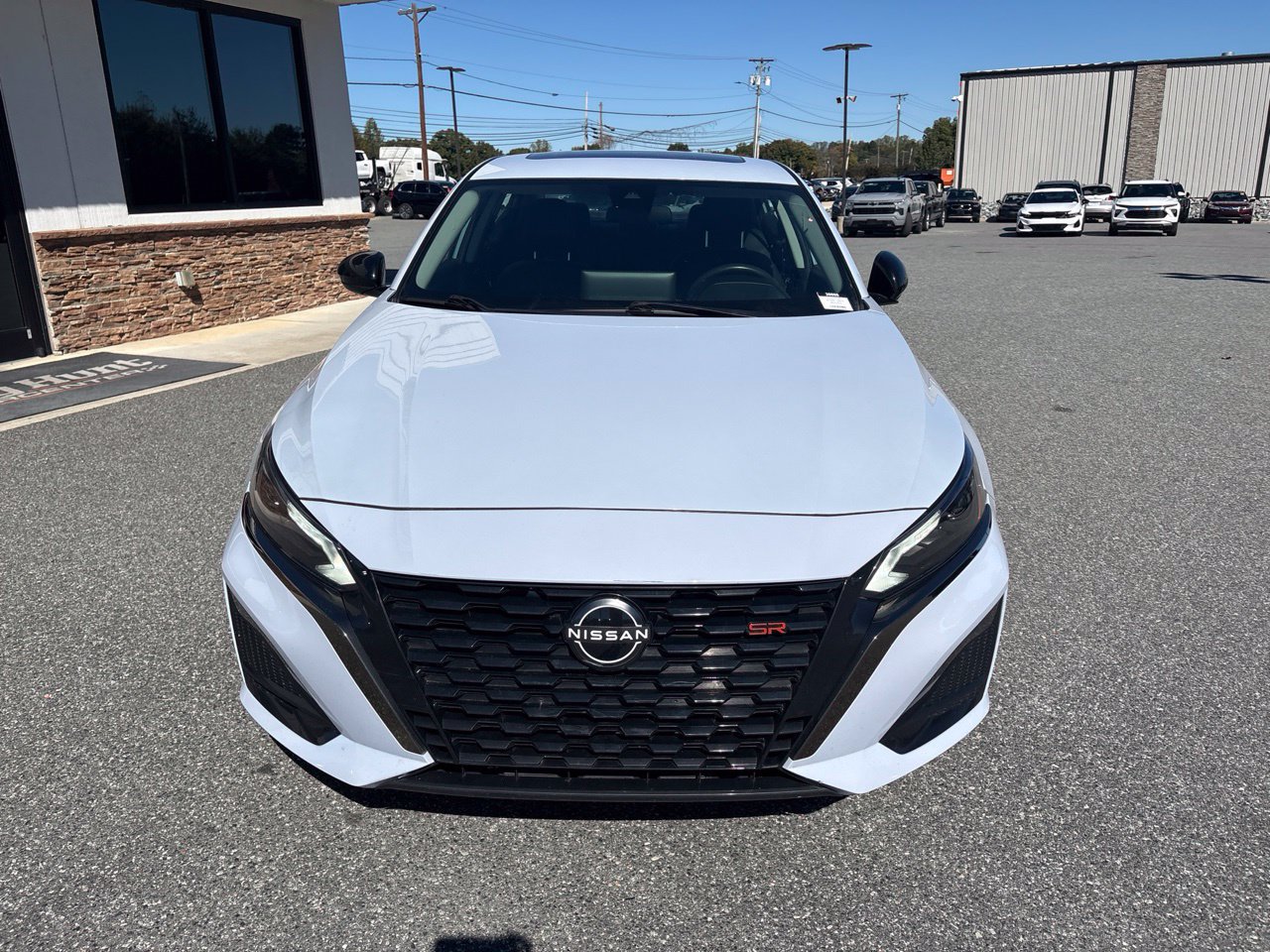 Used 2024 Nissan Altima 2.5 SR w/ SR Premium Package AWD/4WD image 12