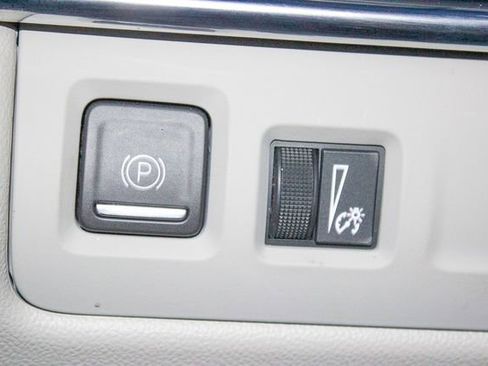 Used 2023 Cadillac XT4 Luxury w/ Cold Weather Package image 35