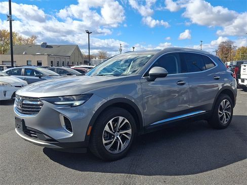 Used 2023 Buick Envision Essence image 3