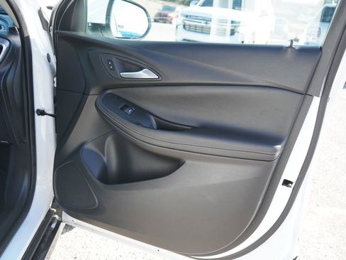 Used 2024 Buick Encore GX Sport Touring image 17