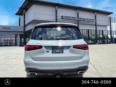 New 2026 Mercedes-Benz GLS 450 4MATIC image 4