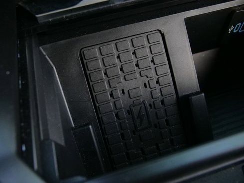 Used 2025 Ford F450 Platinum w/ FX4 Off-Road Package image 19