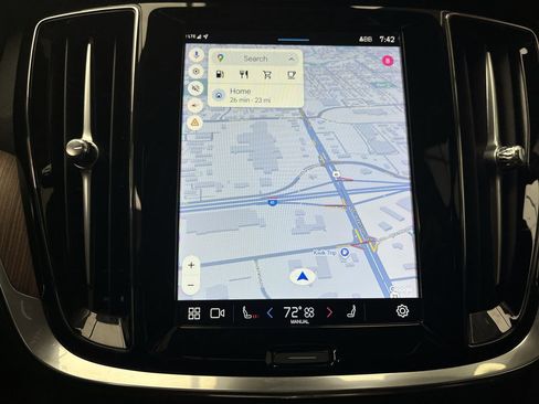 Used 2024 Volvo S60 B5 Plus image 5