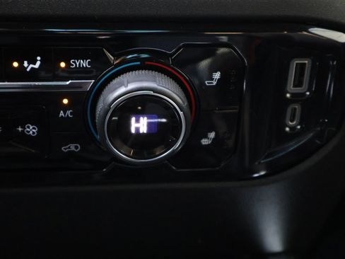 Certified 2022 Chevrolet Silverado 1500 RST w/ RST All Star Premium Package image 34