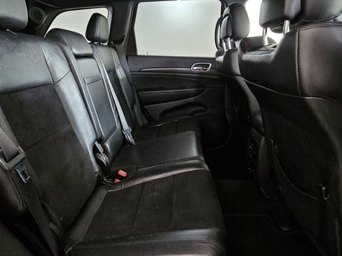 Used 2017 Jeep Grand Cherokee Altitude AWD/4WD image 18