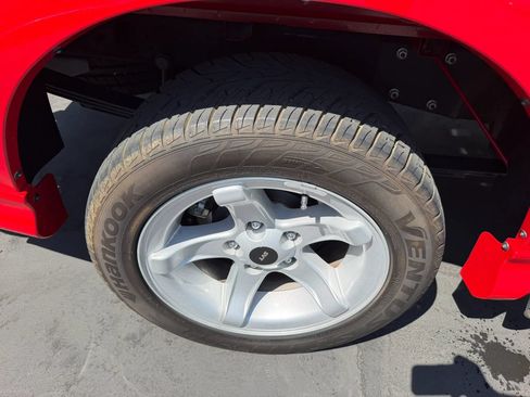 Used 2000 Ford F150 Lightning RWD image 27