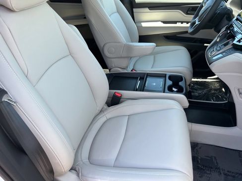 New 2026 Honda Odyssey EX-L image 13