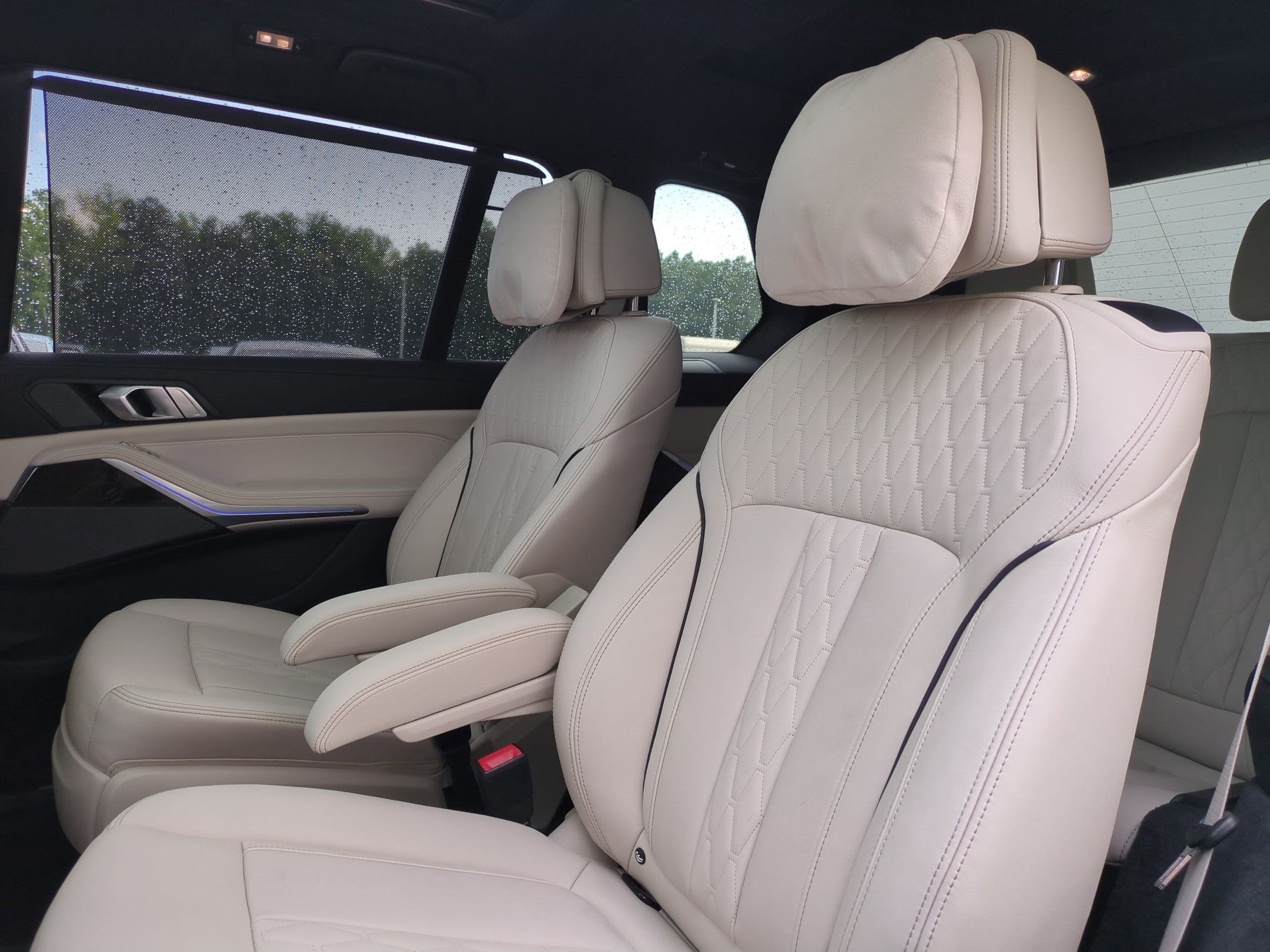 Used 2024 BMW X7 xDrive40i w/ Executive Package AWD/4WD image 32