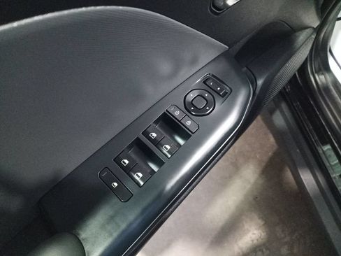 Used 2025 Kia K4 FWD image 13