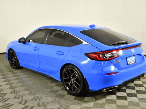 Used 2023 Honda Civic Sport Touring image 8