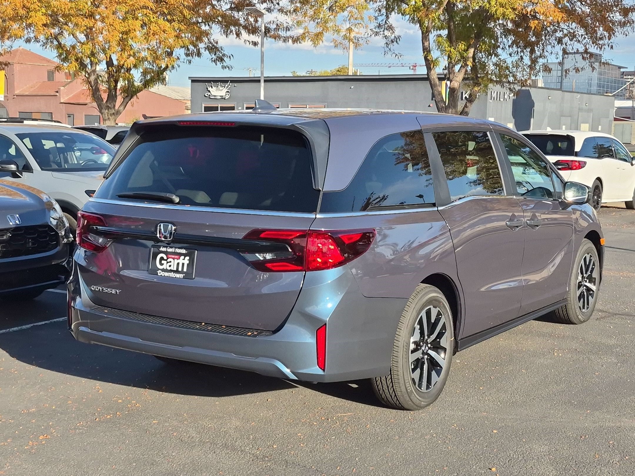 New 2027 Honda Odyssey EX-L image 3