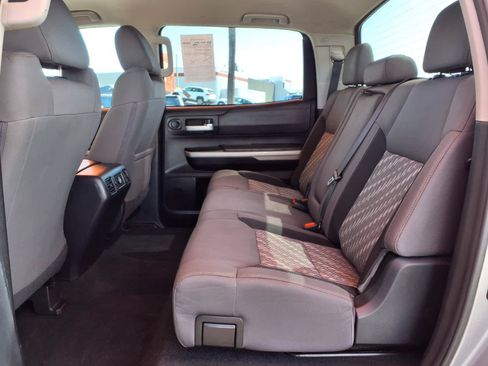 Used 2018 Toyota Tundra SR5 w/ SR5 Upgrade Package RWD image 11