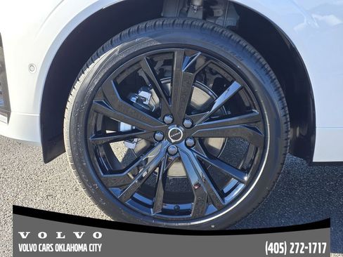 New 2026 Volvo XC60 B5 Ultra w/ Protection Package Premier image 11