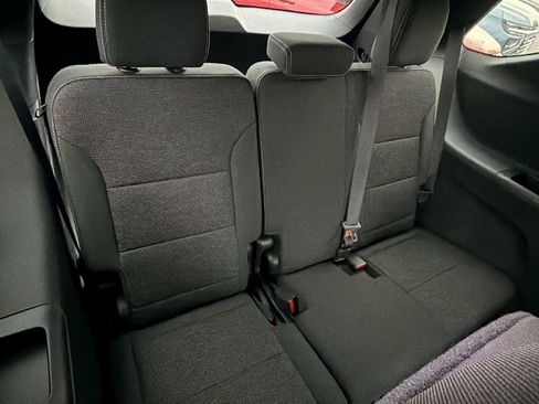 Certified 2026 Chevrolet Traverse LT FWD image 19