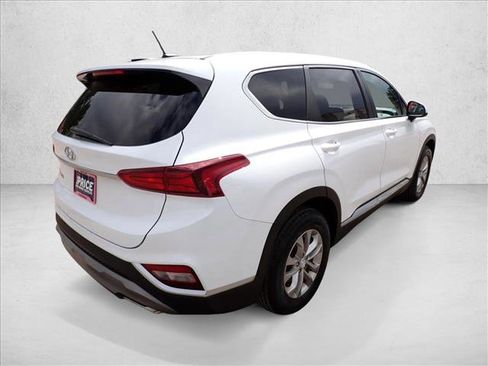 Used 2019 Hyundai Santa Fe SE FWD image 4