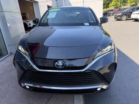 Used 2023 Toyota Venza Limited AWD/4WD image 8