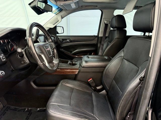 Used 2016 GMC Yukon XL SLT w/ Open Road Package AWD/4WD image 14