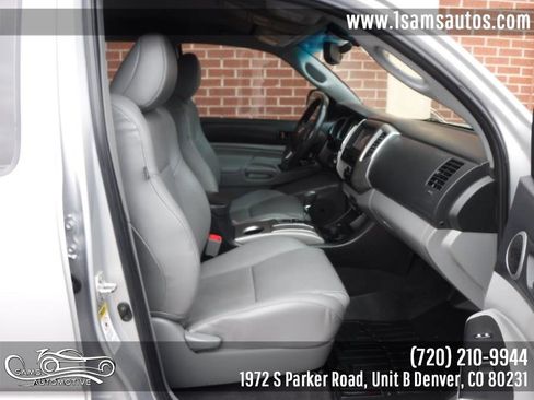 Used 2013 Toyota Tacoma 4WD Double Cab V6 AT (Natl) image 9