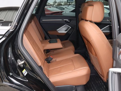 Used 2019 Audi Q3 2.0T Premium w/ Convenience Package image 25