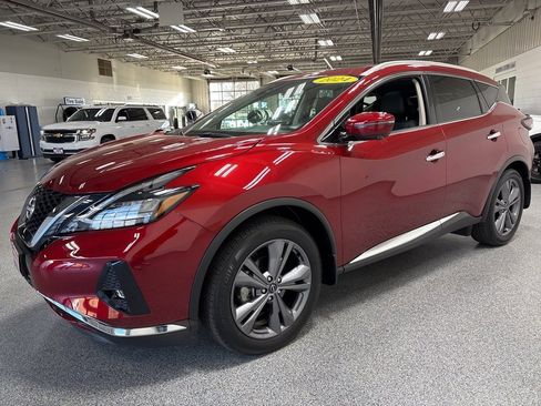 Used 2024 Nissan Murano Platinum w/ Cargo Package image 3