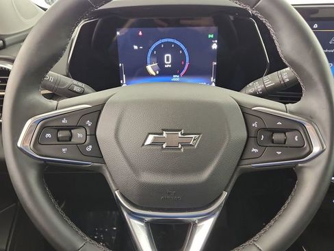 Used 2025 Chevrolet Trax ACTIV image 11