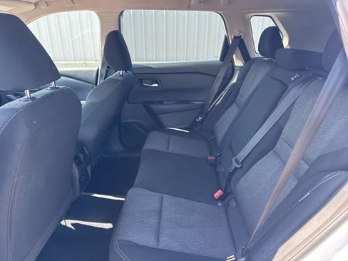 Used 2025 Nissan Rogue SV FWD image 11