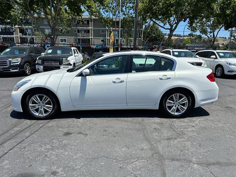 Used 2010 INFINITI G37 Journey w/ Premium Pkg RWD image 8