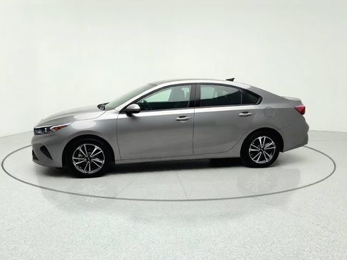 Certified 2024 Kia Forte LXS FWD image 2