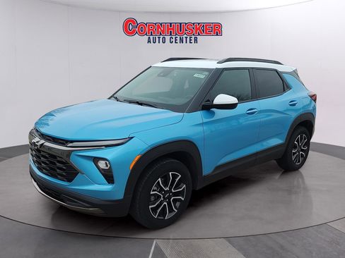 Used 2025 Chevrolet TrailBlazer ACTIV w/ Driver Confidence Package image 4