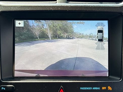 Used 2017 Ford Explorer Sport image 26